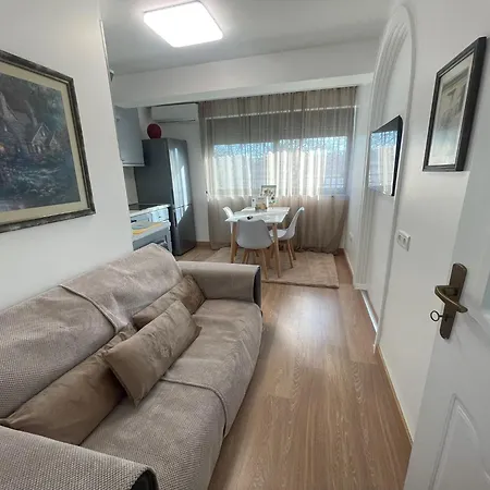 Dior Urban Apartmán *